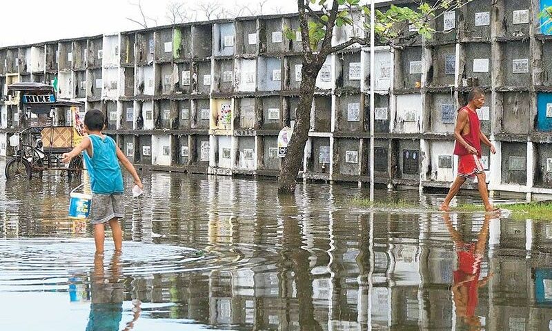 DILG: Mahigit 27,000 pulis sa pagraranggo sa Undas